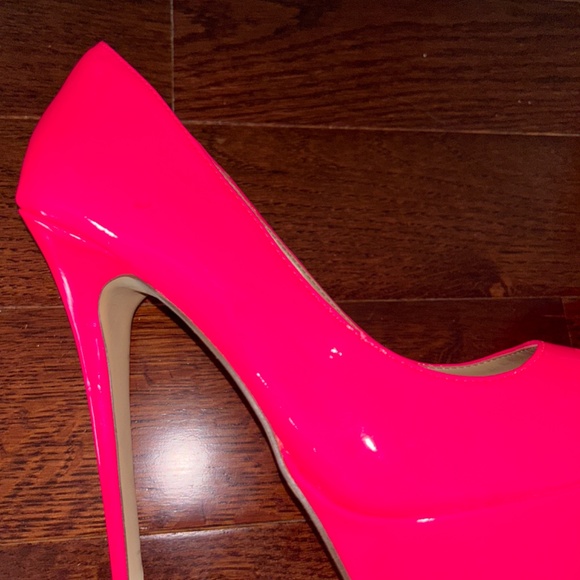 Hot Pink Heels - Picture 2 of 6